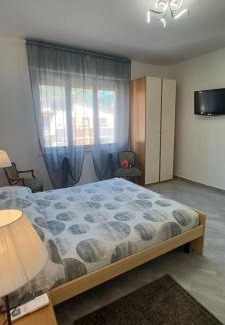 Sarnico Apartamento | SUNNY HOLIDAY HOME
