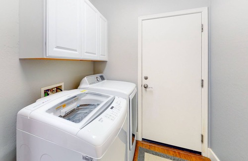 Surprise Farms Casa | Sunny home with private heated pool, high-speed WiFi, central AC & washer/dryer