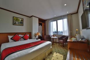 Ngoc Khanh Hotel | Sunny Hotel 1