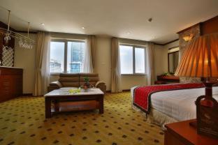 Ngoc Khanh Hotel | Sunny Hotel 1