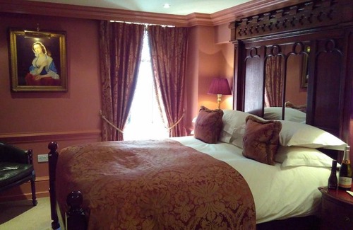 Longford Hotel | Sunny House Hotel