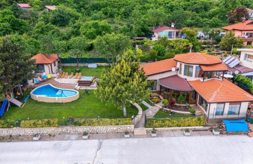 Osenovo Villa | Sunny House Izgrev