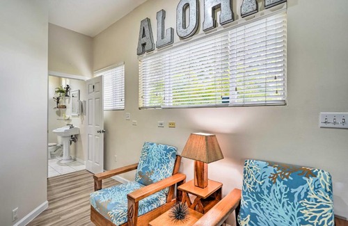 Coconut Grove Casa | Sunny Kailua Home with Covered Lanai 1 Mi to Beach!
