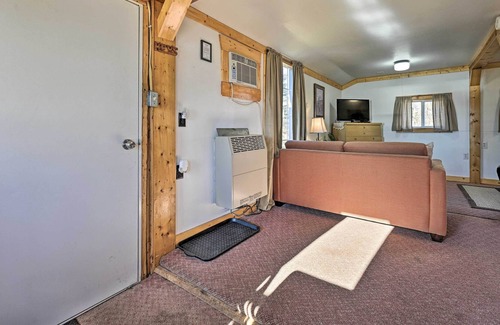 Montello Apartamento | Sunny Lakefront Retreat: Boat, Fish & Hike!