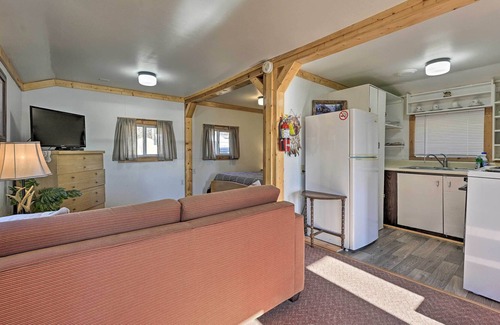 Montello Apartamento | Sunny Lakefront Retreat: Boat, Fish & Hike!