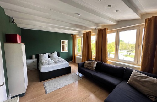 Hammerbrook Casa | Sunny, large loft near the harbor city of Hamburg
