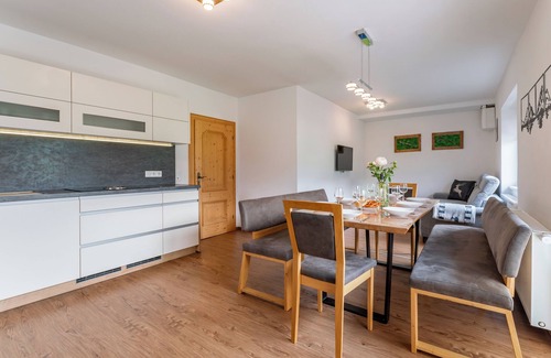Walchen Apartamento | Sunny modern, and attractive holiday apartment