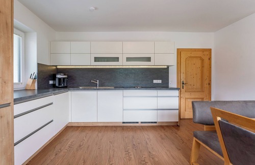 Walchen Apartamento | Sunny modern, and attractive holiday apartment
