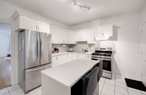Upper Beaches Casa | Sunny Multi Level House Close To Beach!