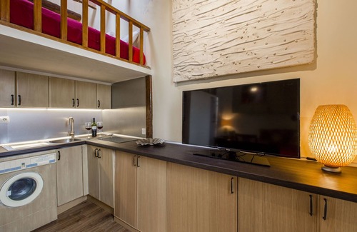 Embajadores Apartamento | sunny n quiet penthouse in the center