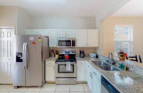 Regal Palms Casa | Sunny Oasis