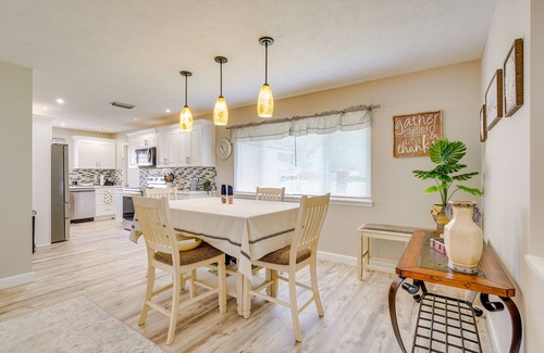 Candler Casa | Sunny Ocala Oasis w/ Grill: Near National Forest!