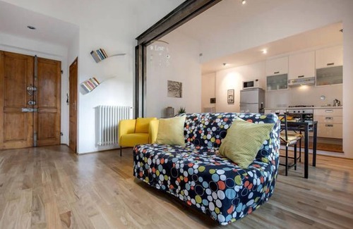 Le Cure Apartamento | Sunny Open Space with Terrace close to EUI with free parking nearby!