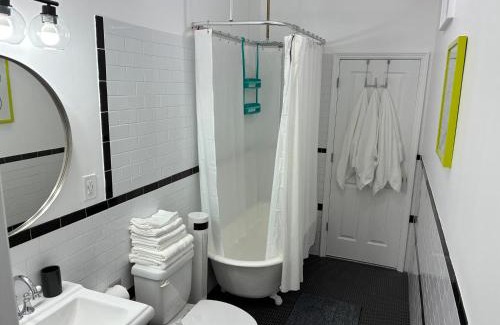Bedford-Stuyvesant Casa | Sunny Private Room in Bed-Stuy