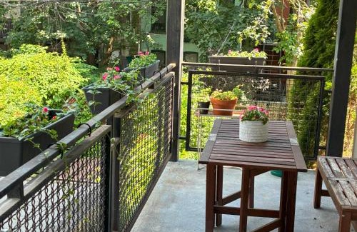 Bedford-Stuyvesant Casa | Sunny Private Room in Bed-Stuy