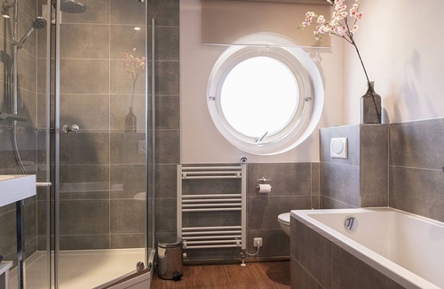 Bloemendaal Apartamento | Apartment on a dune. Great location! Close to the sea & Amsterdam.
