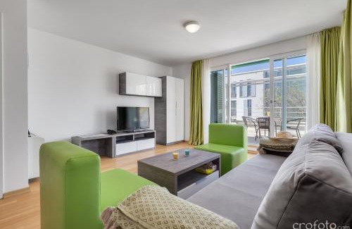 Petrcane Apartamento | Sunny Resort apartment Aurora Green