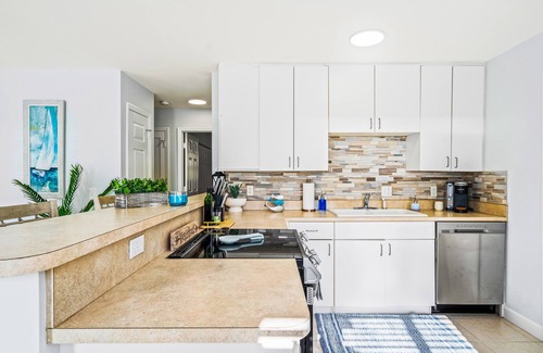 Vero Beach Casa | Sunny Retreat - 5 Mins to Beach
