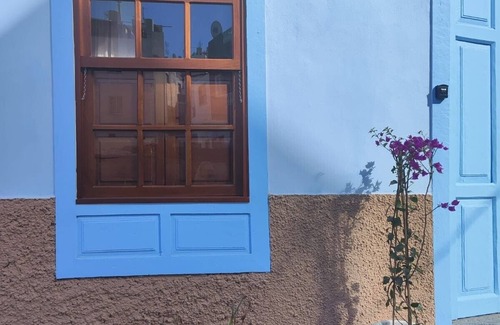 Tazacorte Casa | Sunny Retreat in the Heart of Old Town 🌴Just 10 Minutes from the Beach! 🏖️