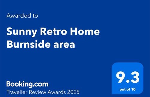 Toorak Gardens Villa | Sunny Retro Home Burnside area