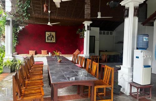 Akurala Hotel | Sunny's Garden Hotel