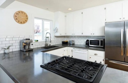 Seabright Casa | Sunny Seabright Beach House