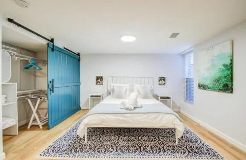 Crestwood Apartamento | SUNNY, SERENE & CENTRALLY-Located STUDIO *PRIVACY *COMFORT *5-STARS