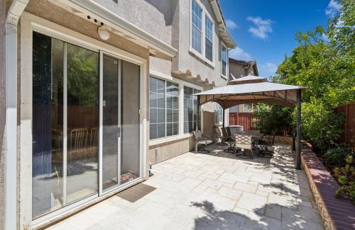South San Jose Casa | Sunny Serenity- Pet Friendly 5BR Home In San Jose