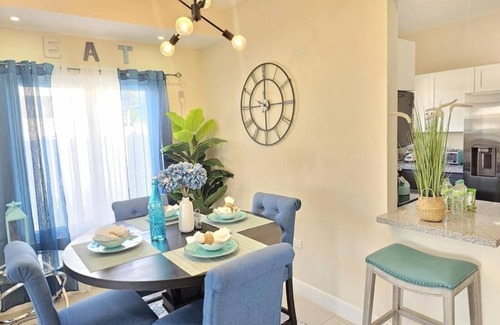 Lucea Casa | Sunny-shore Hideaway