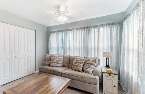 Garden City Apartamento | Sunny Shores Retreat