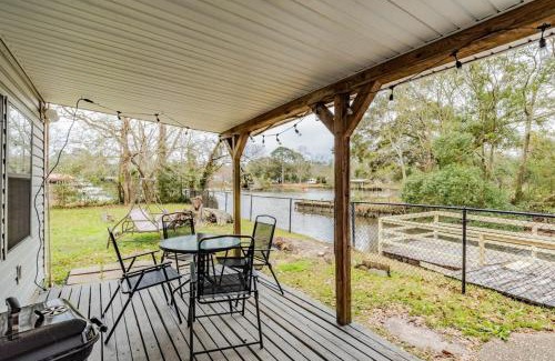 Venetia Casa | Sunny Side at Dog River-Dock, Lake, Fenced Yard