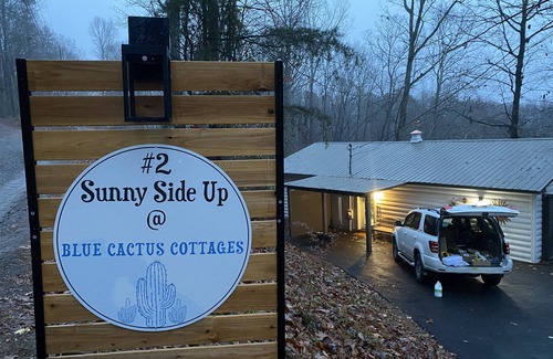 Ellijay Cabaña | Sunny Side Up at Blue Cactus Cottages - Experience Ellijay the COTTAGE way!