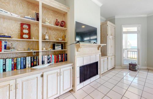 Audubon Place Casa | Sunny Side Up