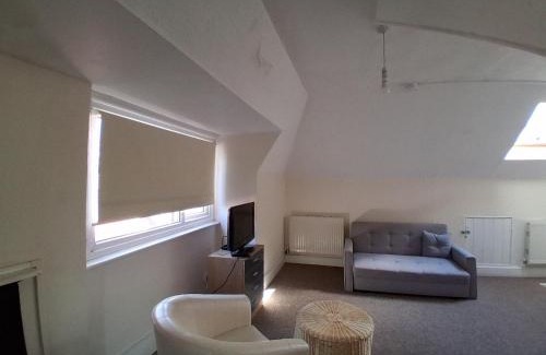 Southampton Apartamento | Sunny Southampton 3 Bedroom Apartment