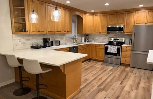 Indian Trail Casa | Sunny Spacious Ranch to Relax and Unwind Family Friendly