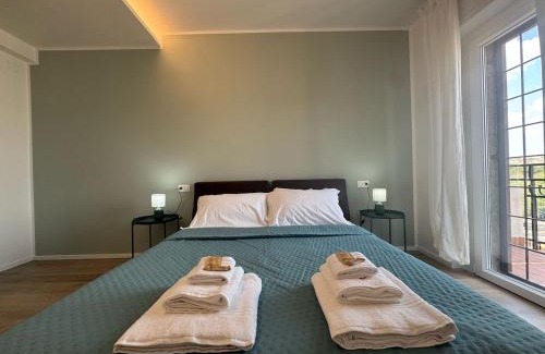 Gianicolense Apartamento | Sunny Stay with a Roman Soul