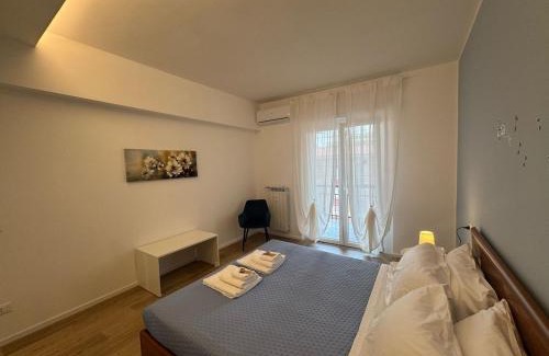 Gianicolense Apartamento | Sunny Stay with a Roman Soul