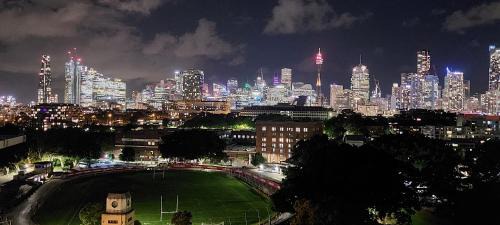 Glebe Apartamento | Sunny studio and the best view of the city, Glebe