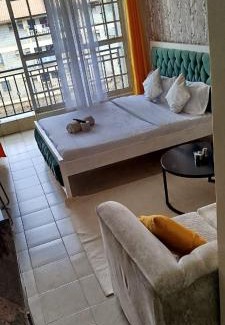 Runda Apartamento | Sunny studio chic comfort near UN