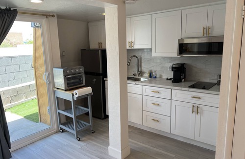Townsite Apartamento | Sunny Studio near Water Street - Unit B