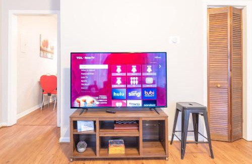 Columbus Casa | Sunny Sweetheart-Front Apartment near Riverwalk