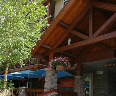 Canmore Apartamento | Sunny Tranquil Woods Turret in Falcon Crest Lodge