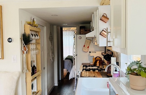 Woodland Park Casa | Sunny Treetop Tiny Home! Beautiful Pikes Peak View!