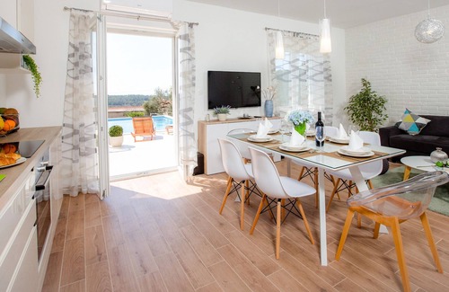 Cilipi Villa | Sunny Villa, elegante y moderno nueva propiedad con piscina privada, cerca de Dubrovnik