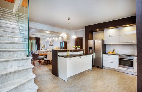 Haniotis Villa | Sunny Villas Exclusive