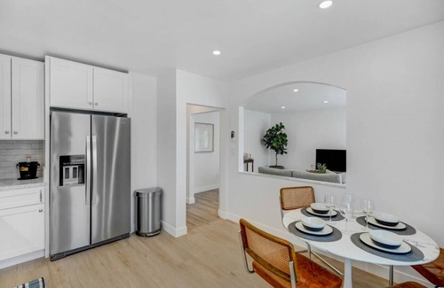 Alhambra Apartamento | Sunny Vista Escape in Alhambra with private patio