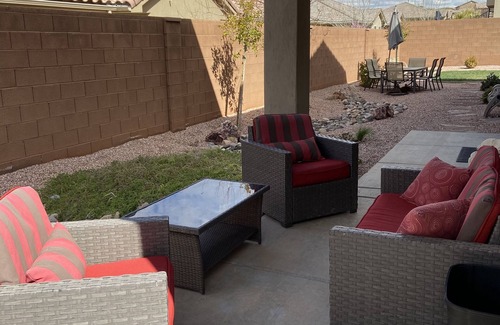 St. George Casa | Sunny walk out basement with private entrance