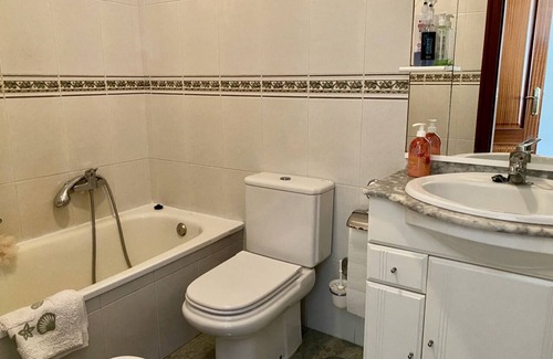 Cariño Apartamento | Sunny, well equipped and comfortable apartment located a few steps to the beach.