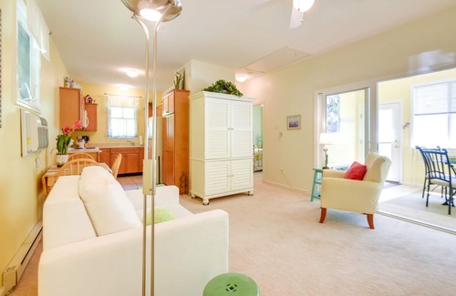 Summer Village Cabaña | Wells Condo w / Pools, Tennis, Beach Trolley y más