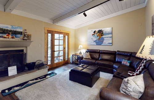 Intermountain Casa | Sunny West Vail Townhome near Hiking, Skiing & Vail Village